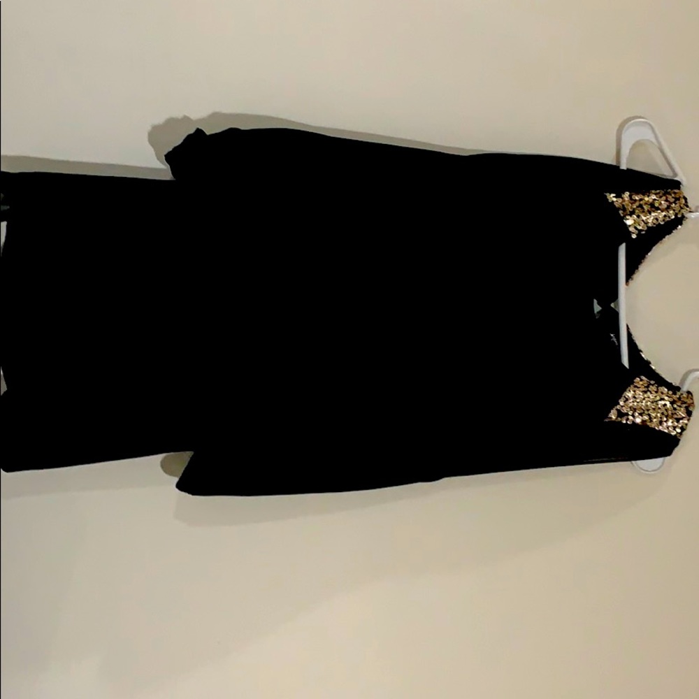 Black long sleeve dress gold sequins